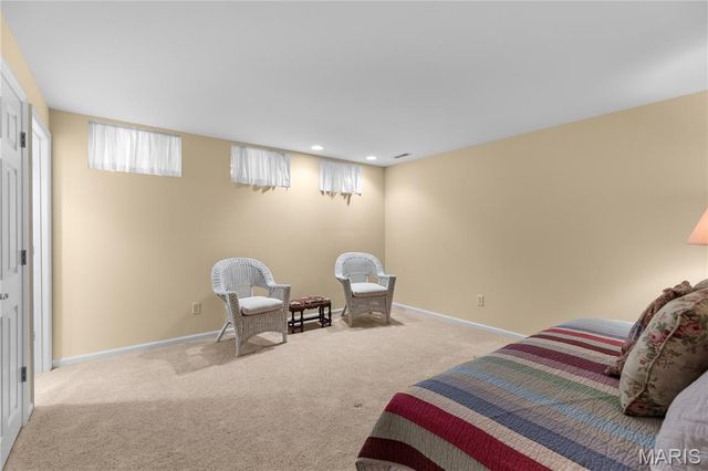 10140 Shapfield Lane, Affton, MO 63123