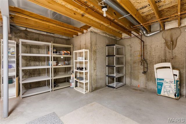 10140 Shapfield Lane, Affton, MO 63123