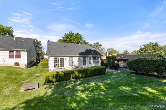 10140 Shapfield Lane, Affton, MO 63123