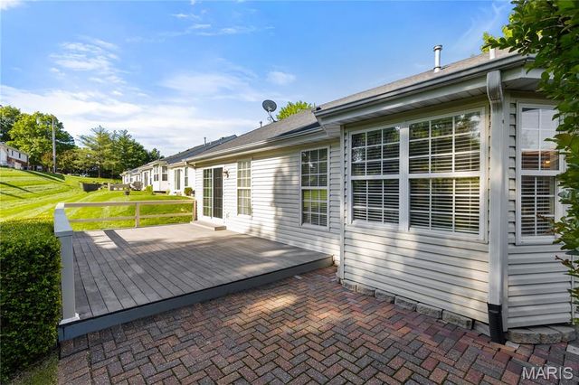 10140 Shapfield Lane, Affton, MO 63123