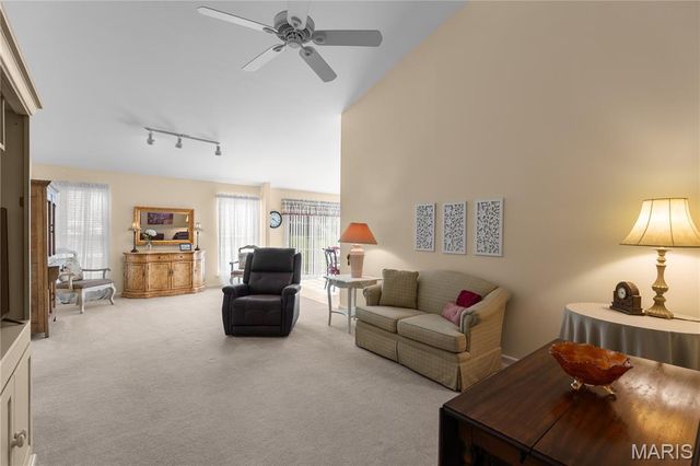 10140 Shapfield Lane, Affton, MO 63123