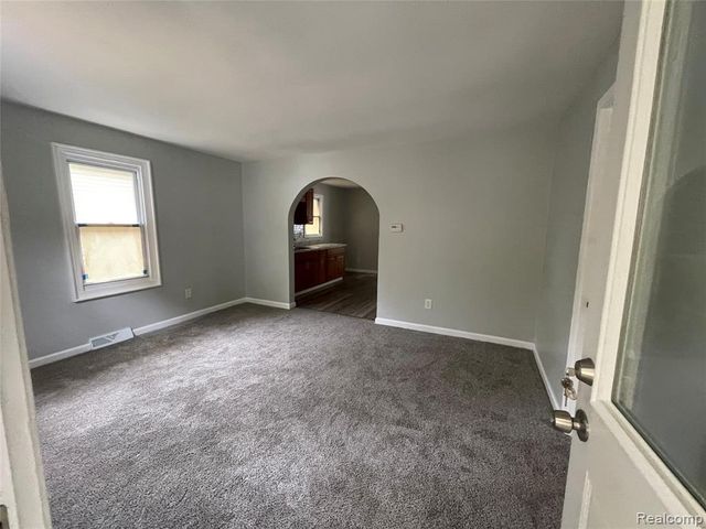 818 Cedar Street, Pontiac, MI 48342