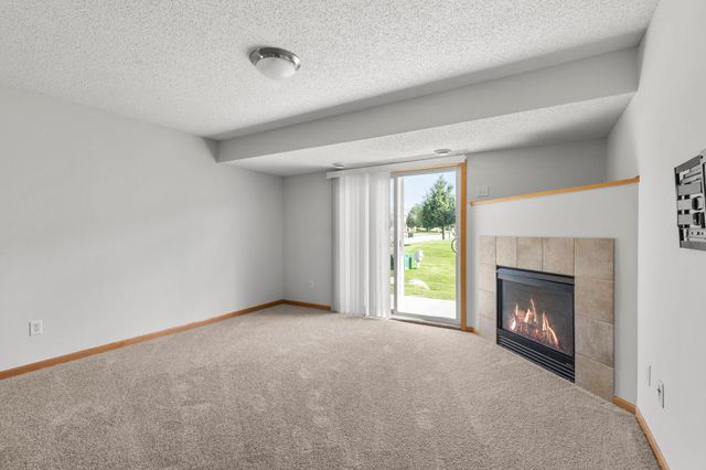 4244 Jarmann Lane, Shakopee, MN 55379