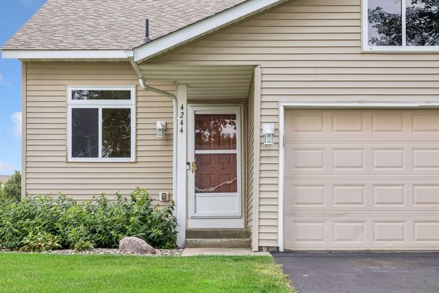 4244 Jarmann Lane, Shakopee, MN 55379