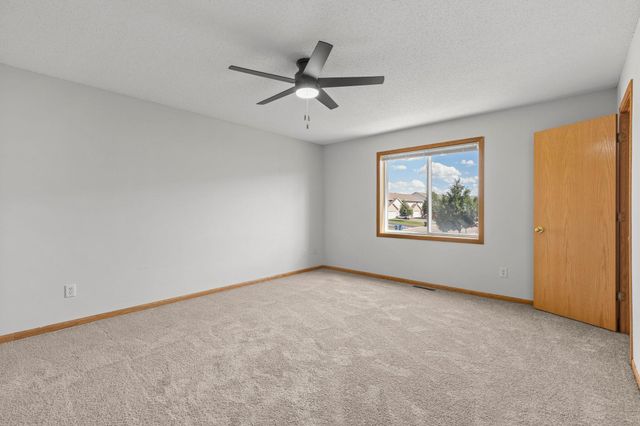 4244 Jarmann Lane, Shakopee, MN 55379
