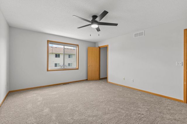 4244 Jarmann Lane, Shakopee, MN 55379