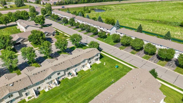 4244 Jarmann Lane, Shakopee, MN 55379