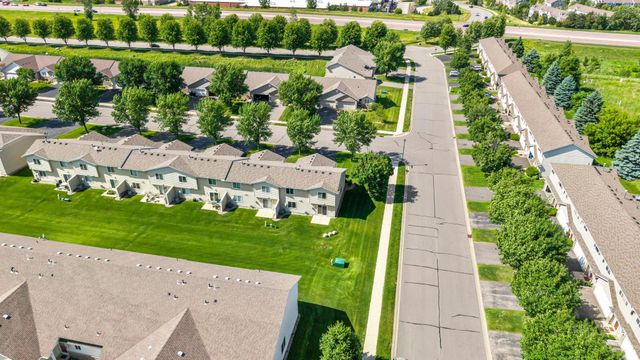 4244 Jarmann Lane, Shakopee, MN 55379