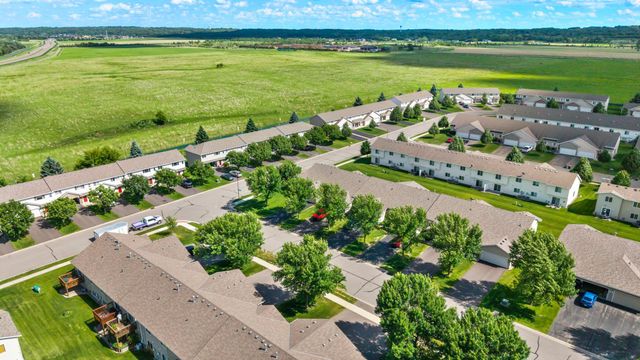 4244 Jarmann Lane, Shakopee, MN 55379