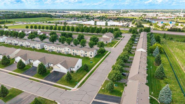 4244 Jarmann Lane, Shakopee, MN 55379
