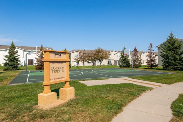 4244 Jarmann Lane, Shakopee, MN 55379