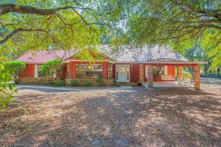 2864 Silverhill Road, Crestview, FL 32536