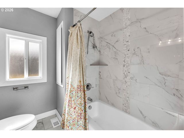 6424 Se 57TH Ave, Portland, OR 97206