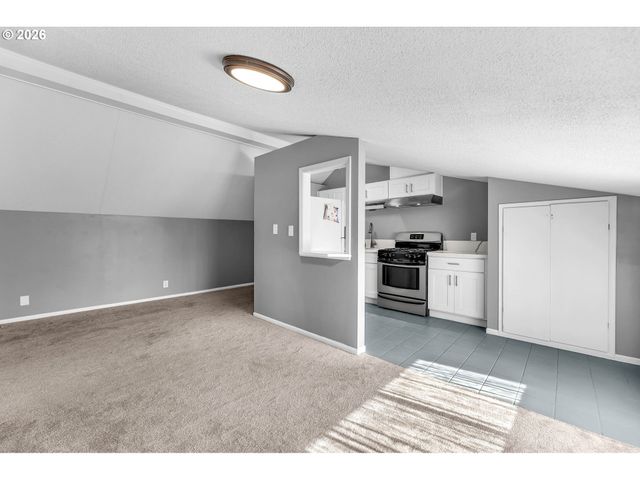 6424 Se 57TH Ave, Portland, OR 97206