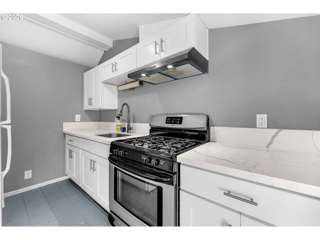 6424 Se 57TH Ave, Portland, OR 97206