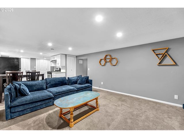 6424 Se 57TH Ave, Portland, OR 97206