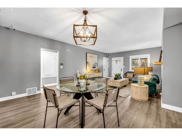 6424 Se 57TH Ave, Portland, OR 97206