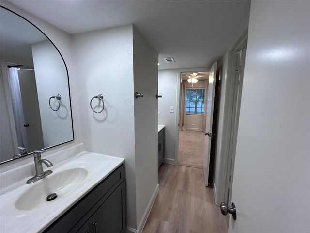 8101 Amelia Road 507, Houston, TX 77055