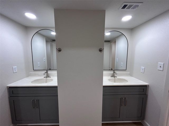 8101 Amelia Road 507, Houston, TX 77055