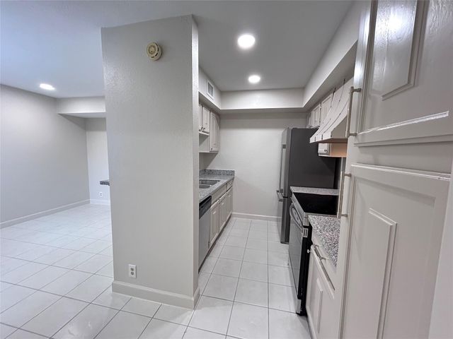 8101 Amelia Road 507, Houston, TX 77055