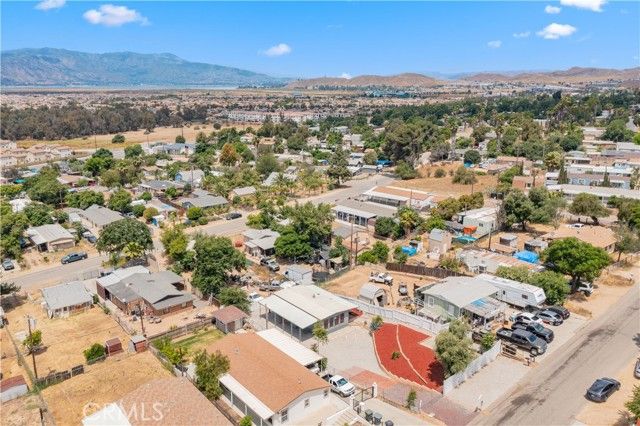 32857 Valley View Avenue, Lake Elsinore, CA 92530