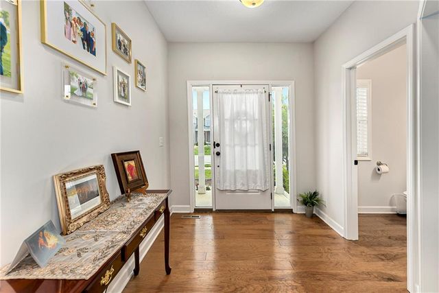 124 SE Briar Valley Lane, Blue Springs, MO 64064