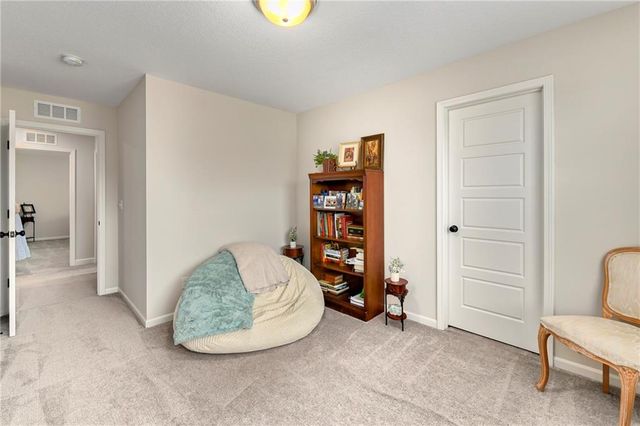124 SE Briar Valley Lane, Blue Springs, MO 64064