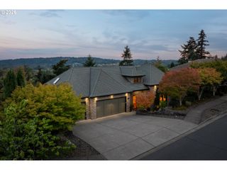 18284 MEADOWLARK Ln, Lake Oswego, OR 97034