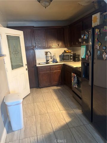 17787 IVY Avenue, Fontana, CA 92335