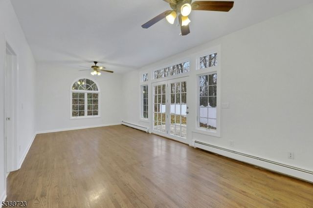 19 Courtland Dr, Wantage Twp., NJ 07461