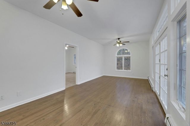 19 Courtland Dr, Wantage Twp., NJ 07461