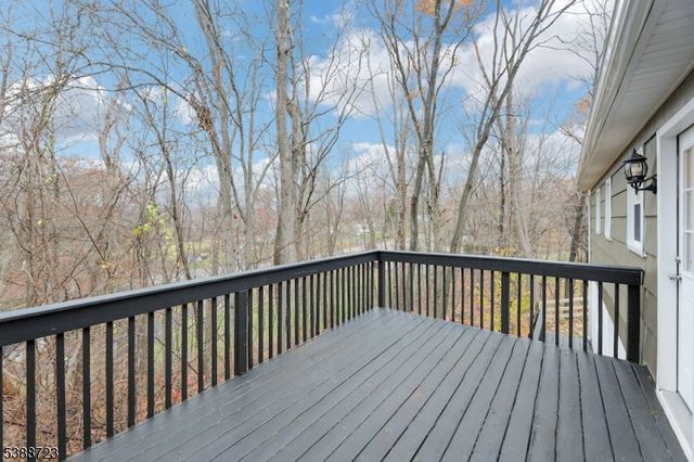 19 Courtland Dr, Wantage Twp., NJ 07461