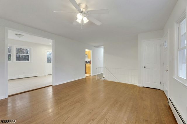 19 Courtland Dr, Wantage Twp., NJ 07461