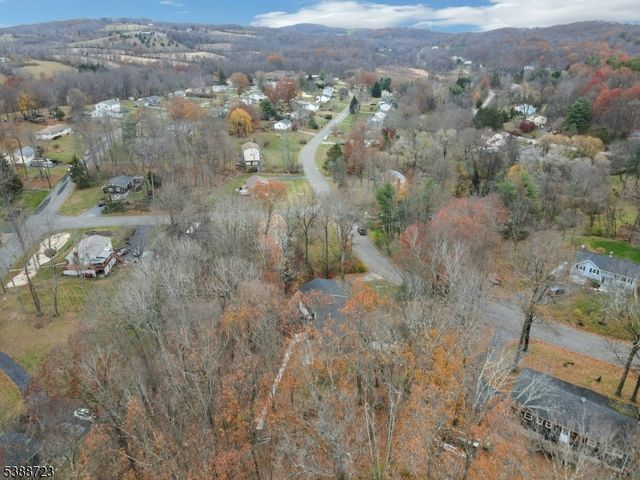 19 Courtland Dr, Wantage Twp., NJ 07461