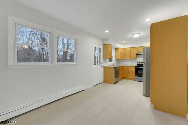 19 Courtland Dr, Wantage Twp., NJ 07461