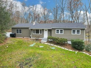 19 Courtland Dr, Wantage Twp., NJ 07461