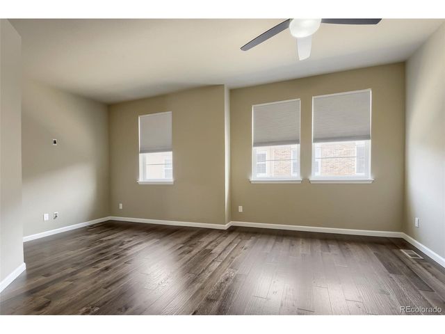 9004 E Caley Way, Englewood, CO 80111