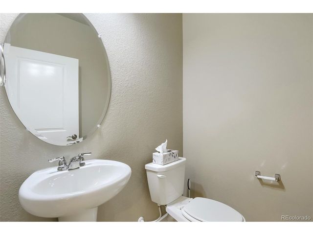 9004 E Caley Way, Englewood, CO 80111