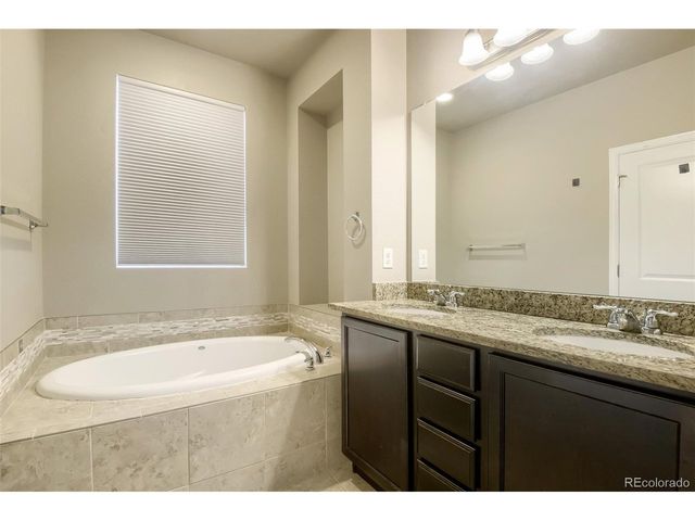 9004 E Caley Way, Englewood, CO 80111