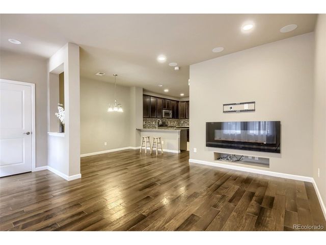9004 E Caley Way, Englewood, CO 80111
