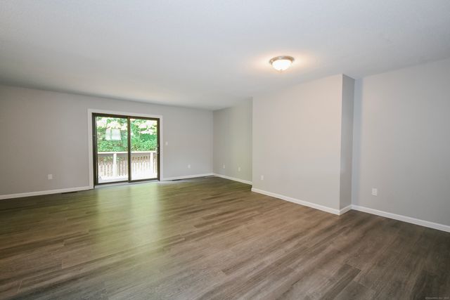 140 Thompson Street APT 16E, East Haven, CT 06513