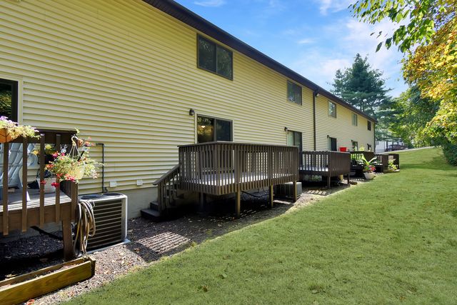 140 Thompson Street APT 16E, East Haven, CT 06513