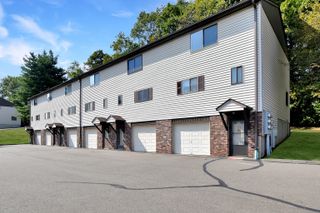 140 Thompson Street APT 16E, East Haven, CT 06513