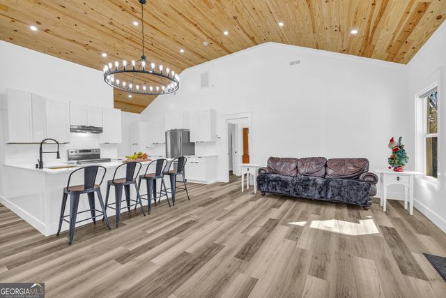 173 Laura Drive, Martin, GA 30557