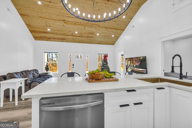 173 Laura Drive, Martin, GA 30557