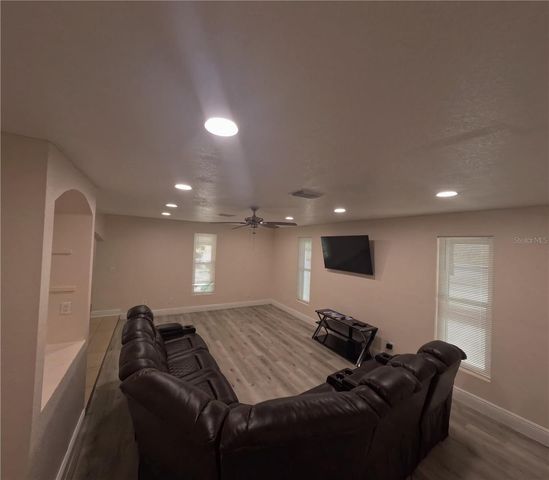 8507 N BROOKS STREET, Tampa, FL 33604