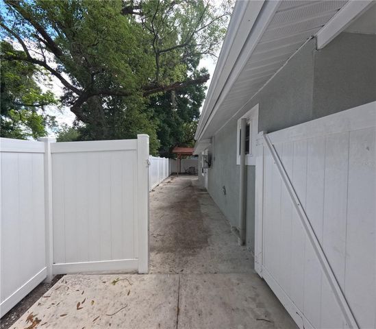 8507 N BROOKS STREET, Tampa, FL 33604