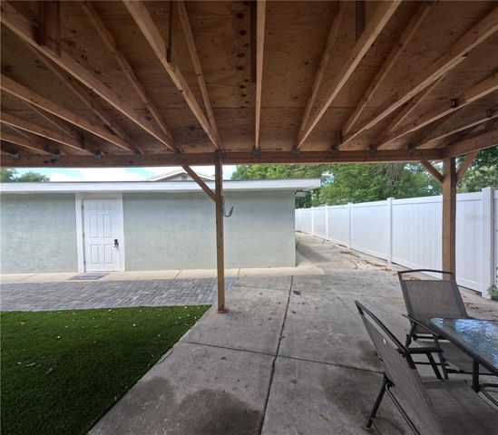 8507 N BROOKS STREET, Tampa, FL 33604