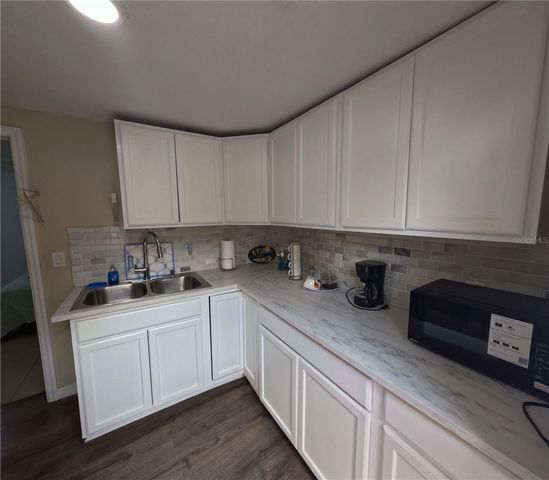 8507 N BROOKS STREET, Tampa, FL 33604