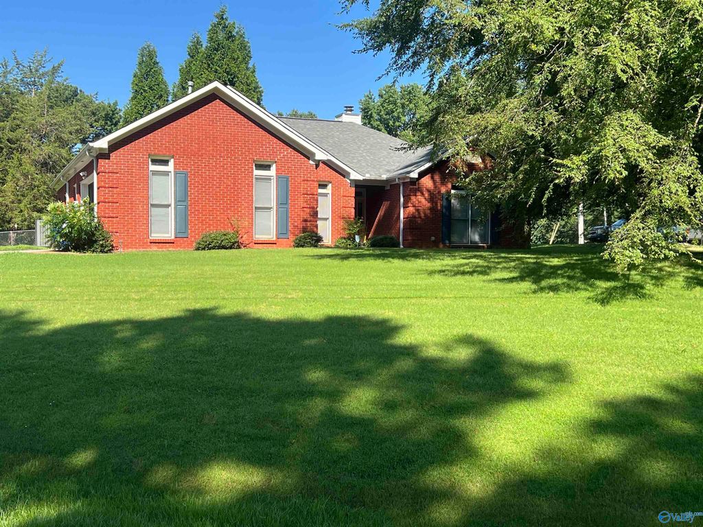 119 Summerfield Lane, Harvest, AL 35749